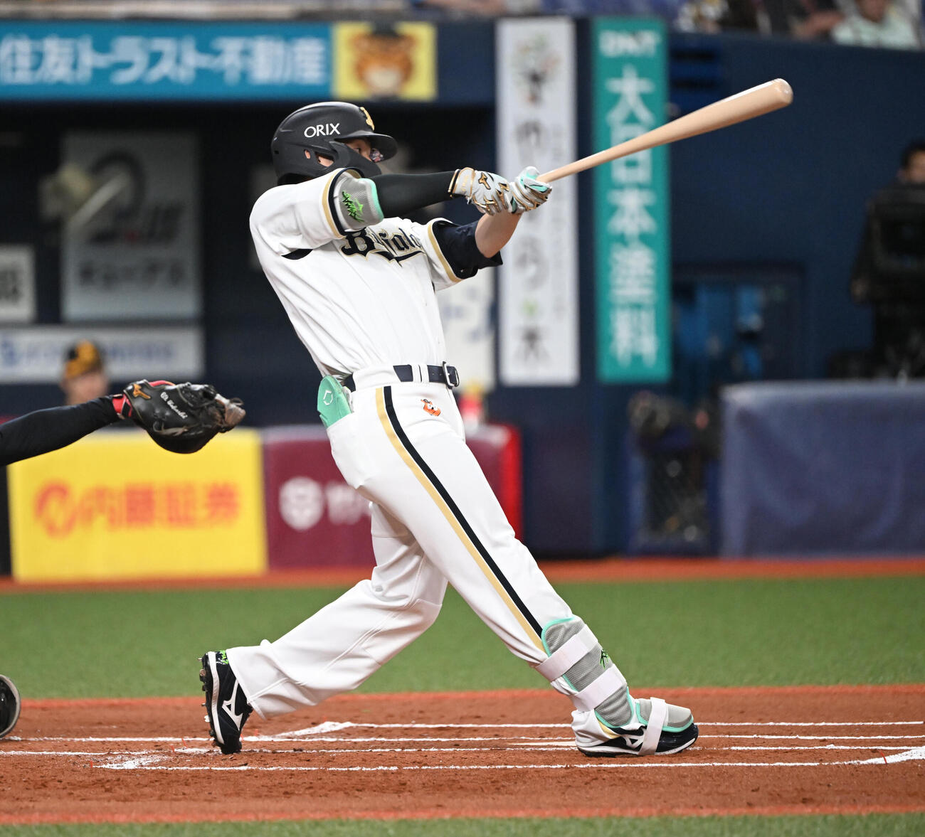 オリックス対ソフトバンク　1回裏オリックス1死一塁、右中間に適時二塁打を放つ西川龍馬撮影・和賀正仁）＝2026年7月7日、京セラ　