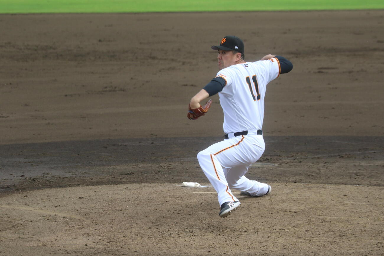 プロアマ交流戦：巨人対ENEOS 7回から2イニングを投げた田中将大
