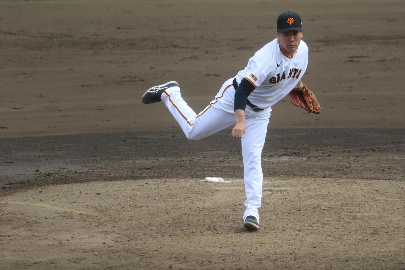 プロアマ交流戦：巨人対ENEOS 7回から2イニングを投げた田中将大