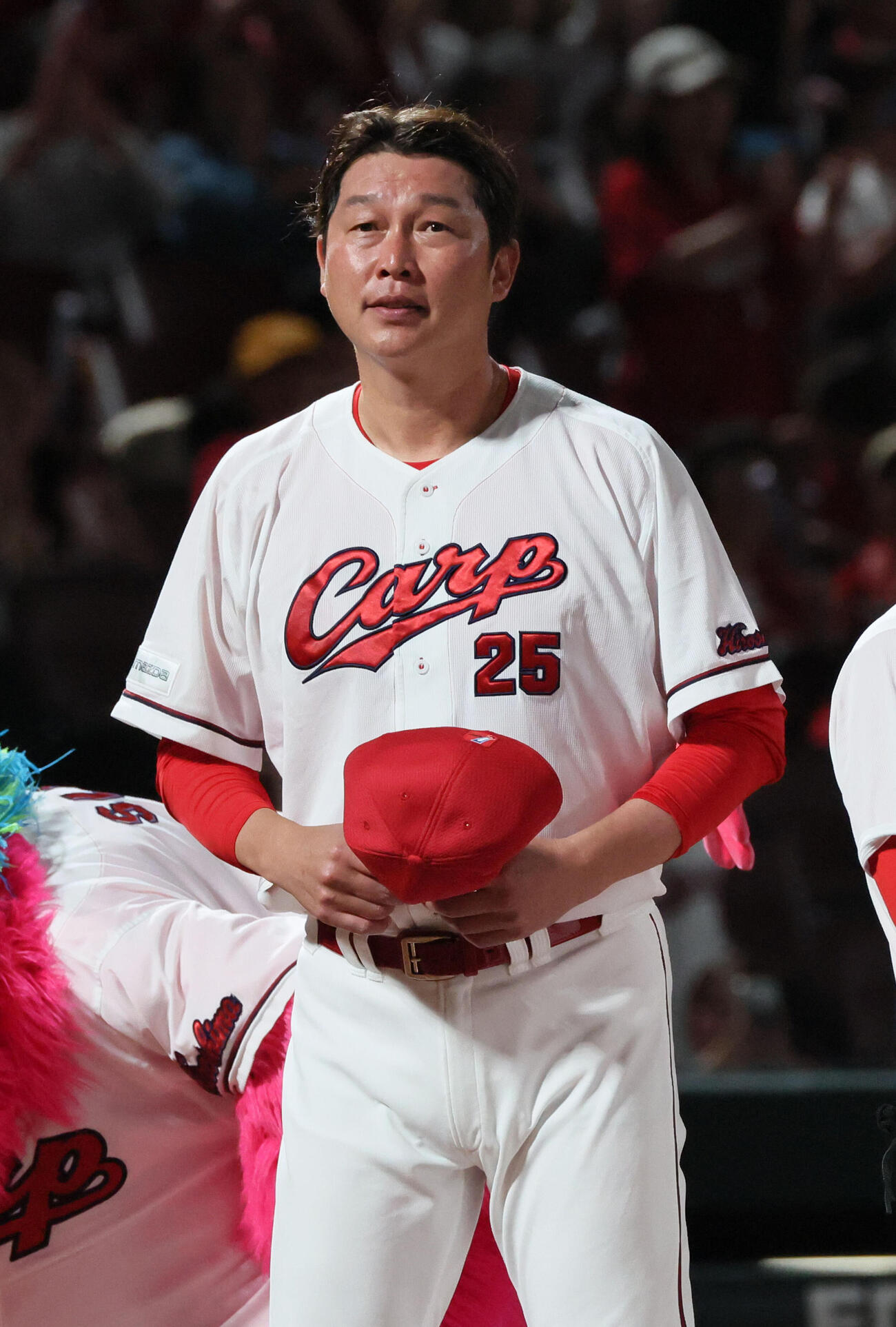 広島対ヤクルト　連夜のサヨナラ勝利の広島新井貴浩監督（撮影・加藤孝規）