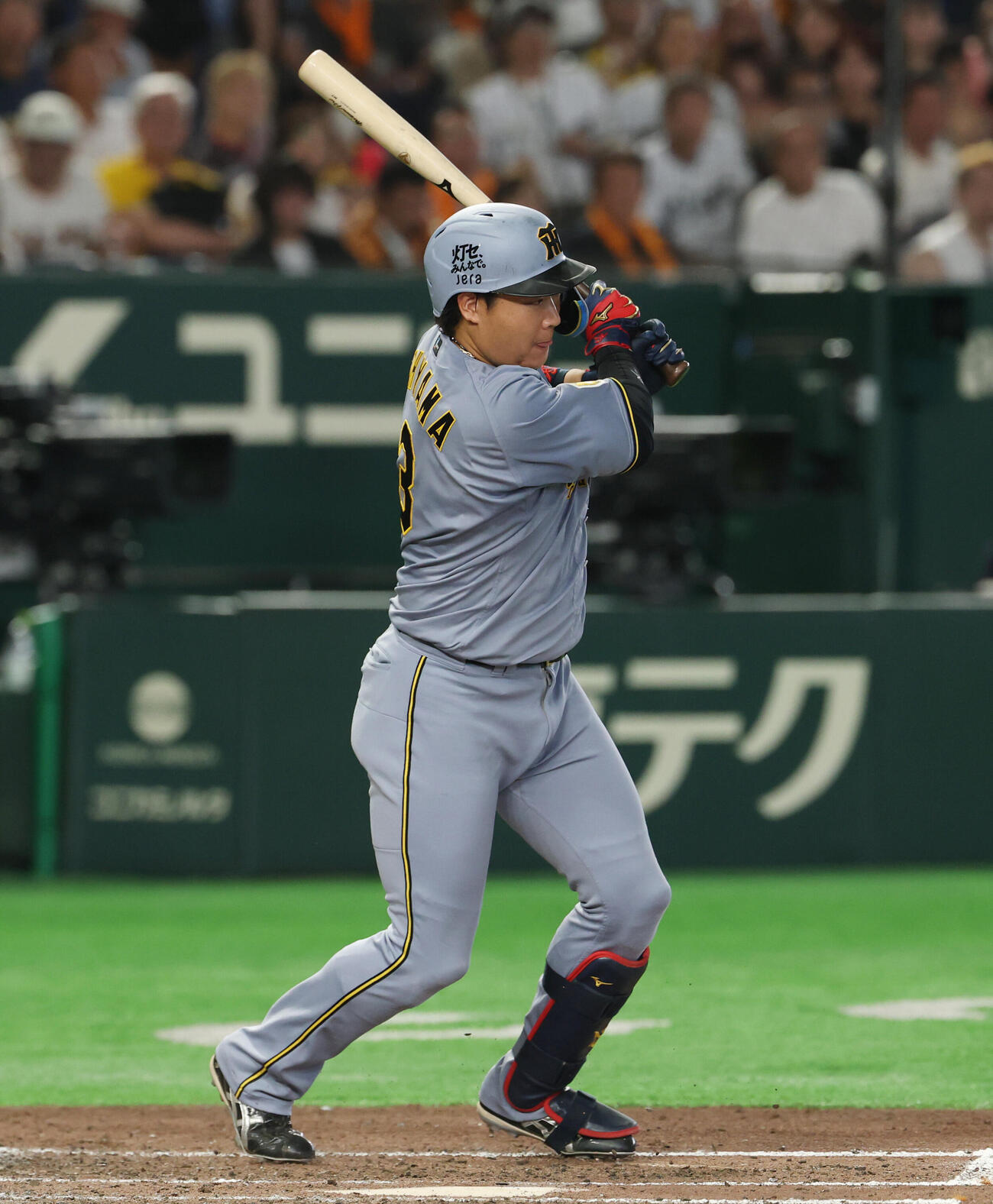巨人対阪神　5回表阪神無死二、三塁、適時打を放つ大山悠輔（撮影・増田悦実）