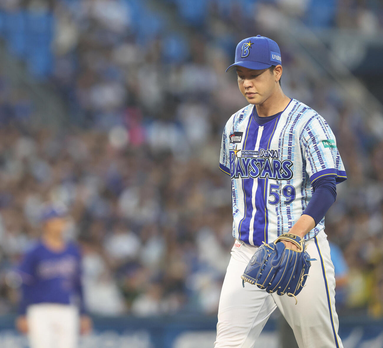 DeNA対中日　3回表に先制を許す平良拳太郎（撮影・河田真司）