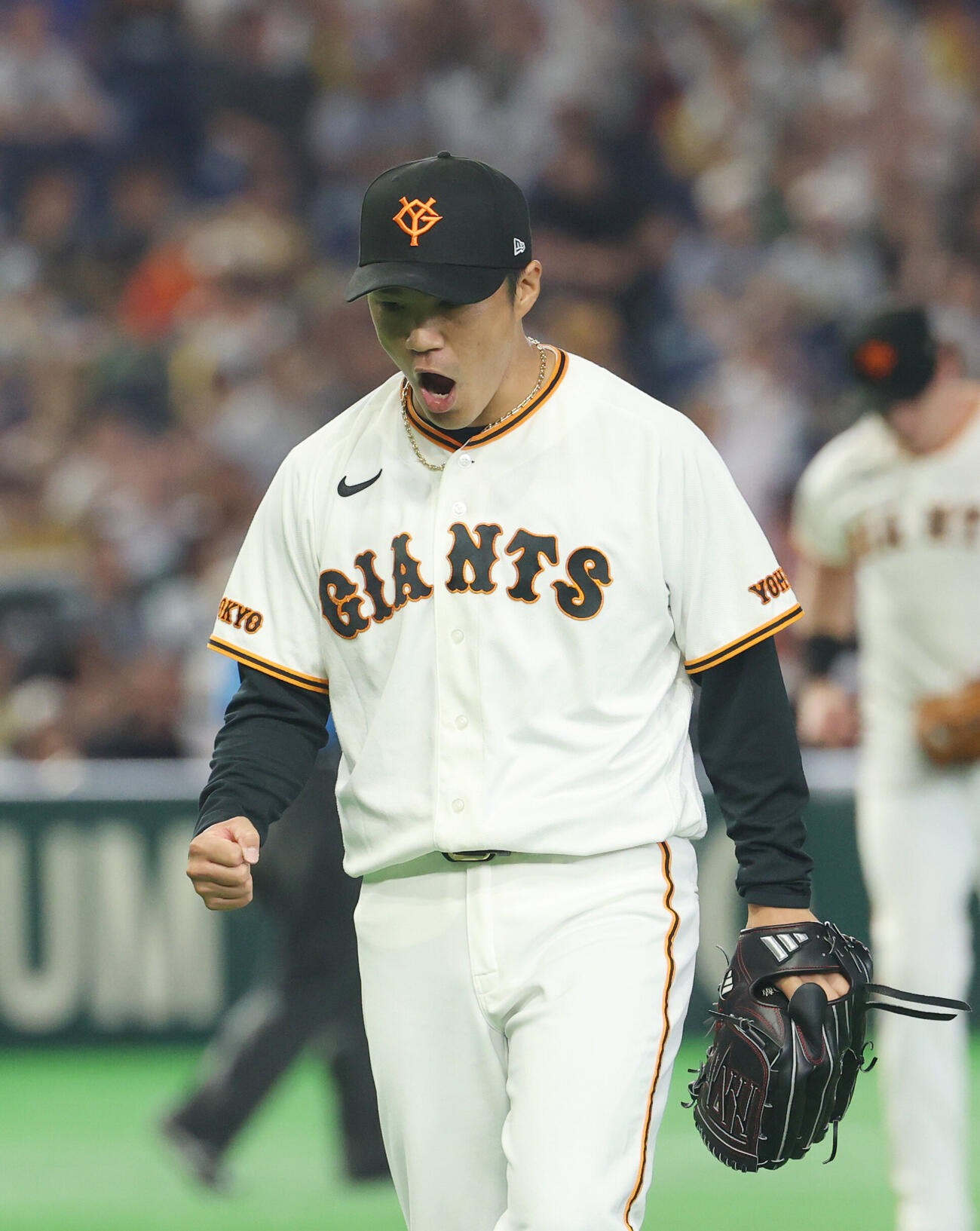 巨人対阪神　1回表阪神1死一塁、森下翔太の打球が併殺となり声を上げる則本昂大（撮影・増田悦実）