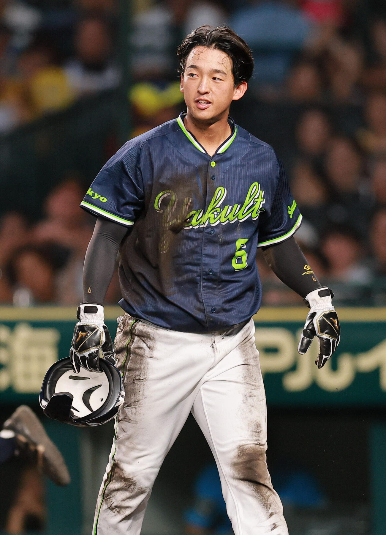阪神対ヤクルト　5回表ヤクルト1死二、三塁、山野辺翔の遊野選で生還する三走松下歩叶（撮影・上山淳一）