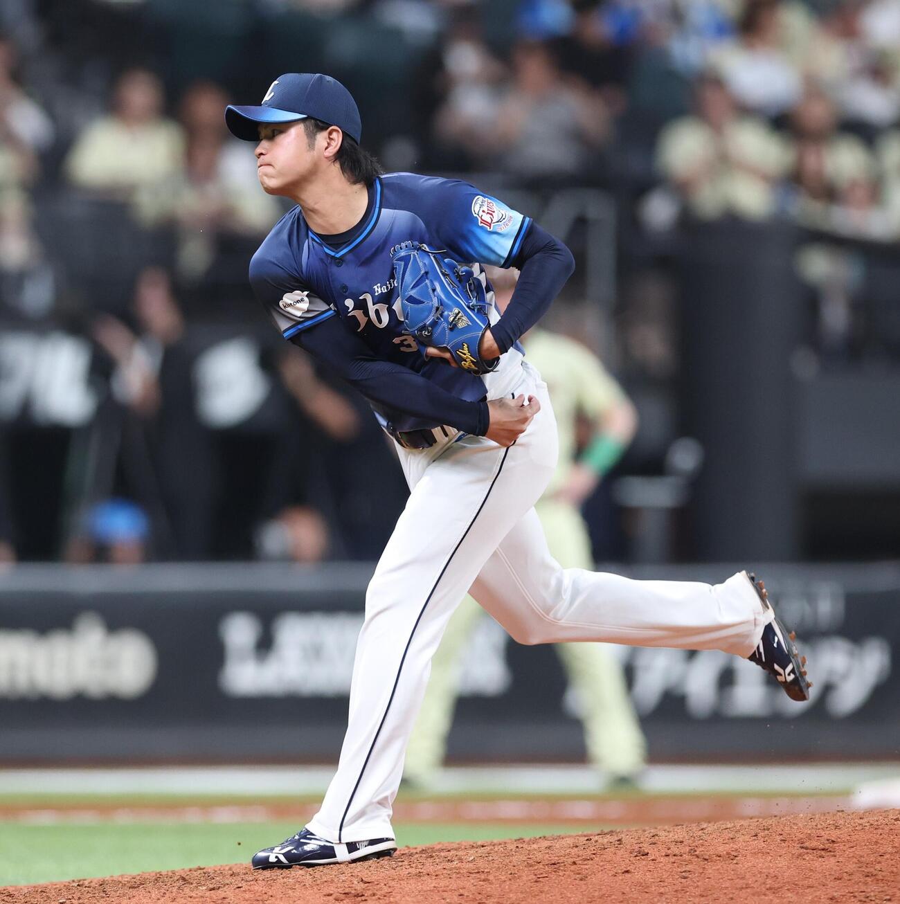 日本ハム対西武　9回に登板の甲斐野央（撮影・黒川智章）