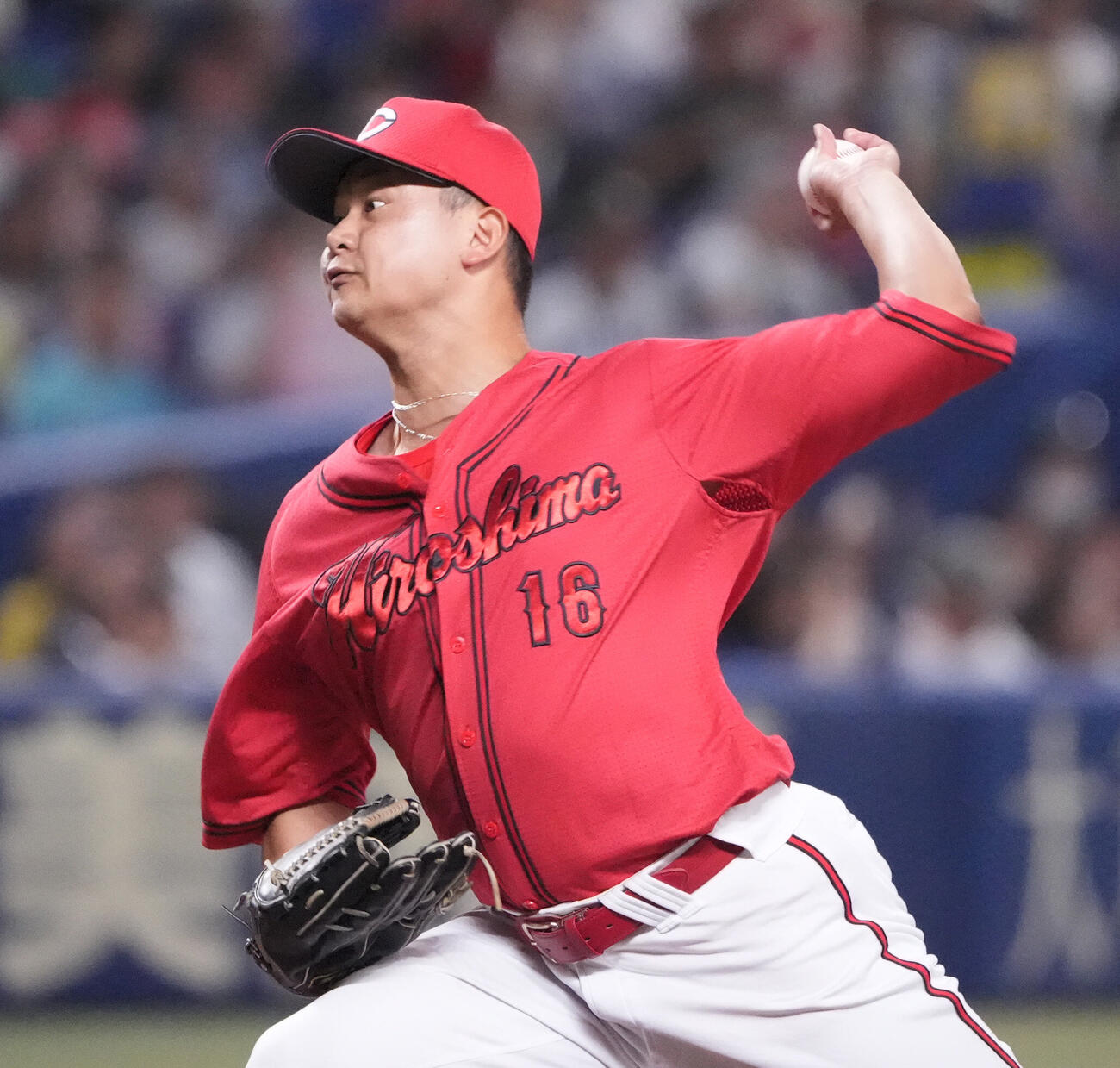 中日対広島　1回裏、登板する広島先発の森翔平（撮影・森本幸一）