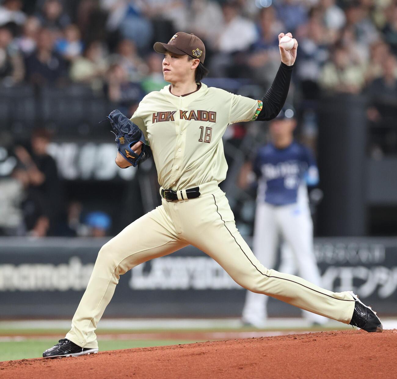 日本ハム対西武　日本ハム先発の山崎福也（撮影・黒川智章）