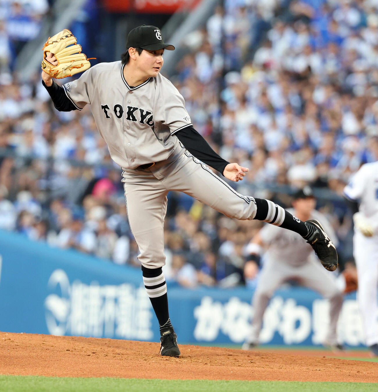 DeNA対巨人　巨人先発の竹丸和幸（撮影・浅見桂子）
