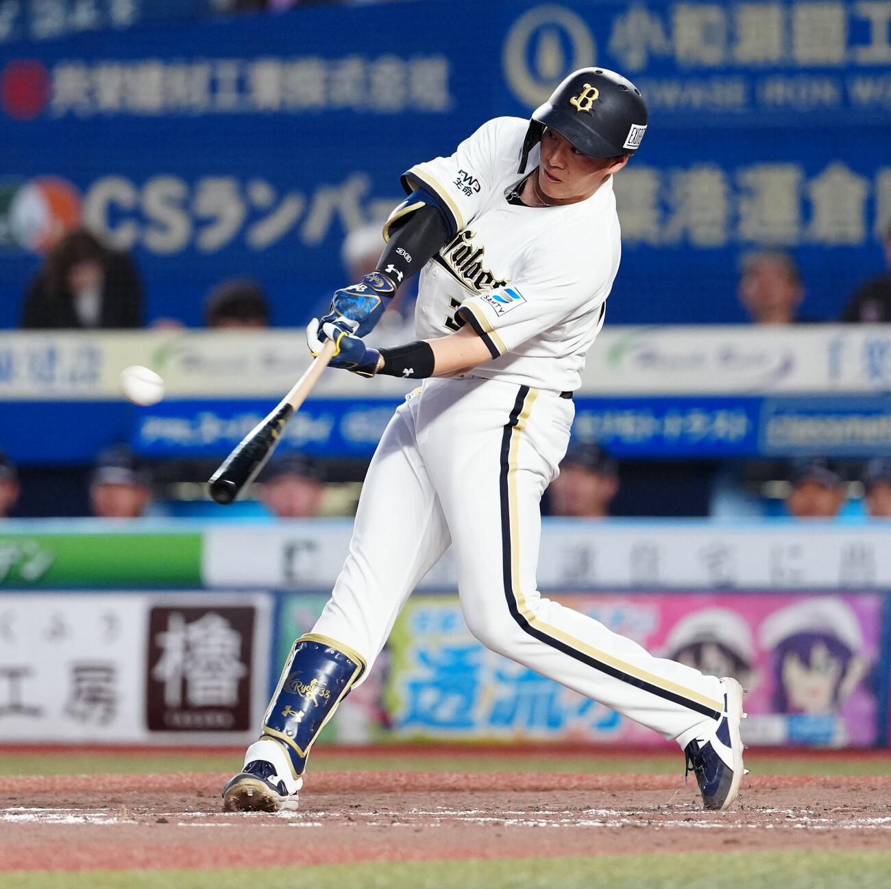 ロッテ対オリックス　4回表オリックス無死一塁、2点本塁打を放つ来田涼斗（撮影・鈴木みどり）
