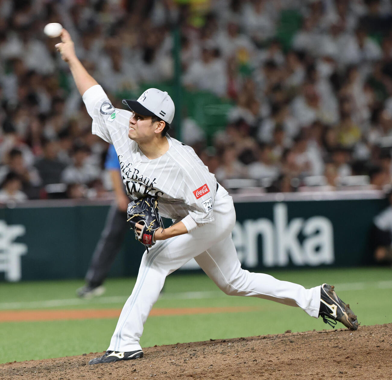 ソフトバンク対楽天　6回に登板したソフトバンク伊藤優輔（撮影・梅根麻紀）