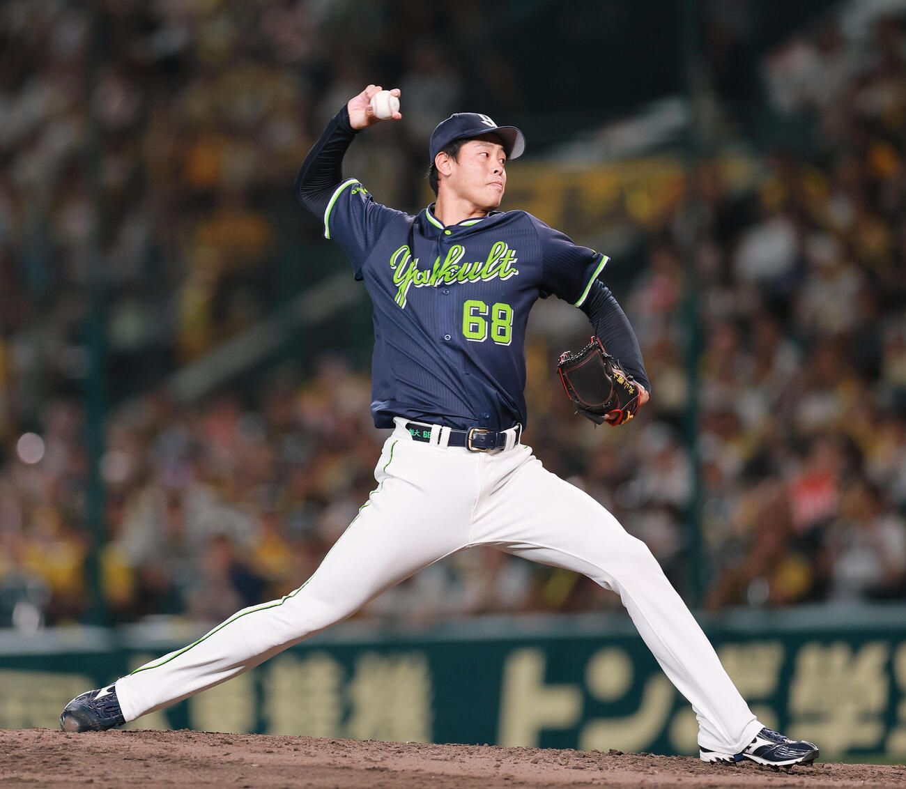 阪神対ヤクルト　8回裏に登板するヤクルト丸山翔大（撮影・上山淳一）