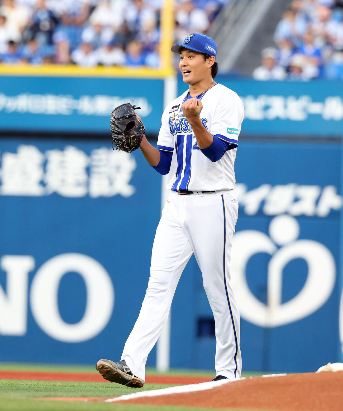 DeNA対巨人　今季ぁh津先発となるDeNA藤浪晋太郎はマウンドで気合を入れる（撮影・浅見桂子）