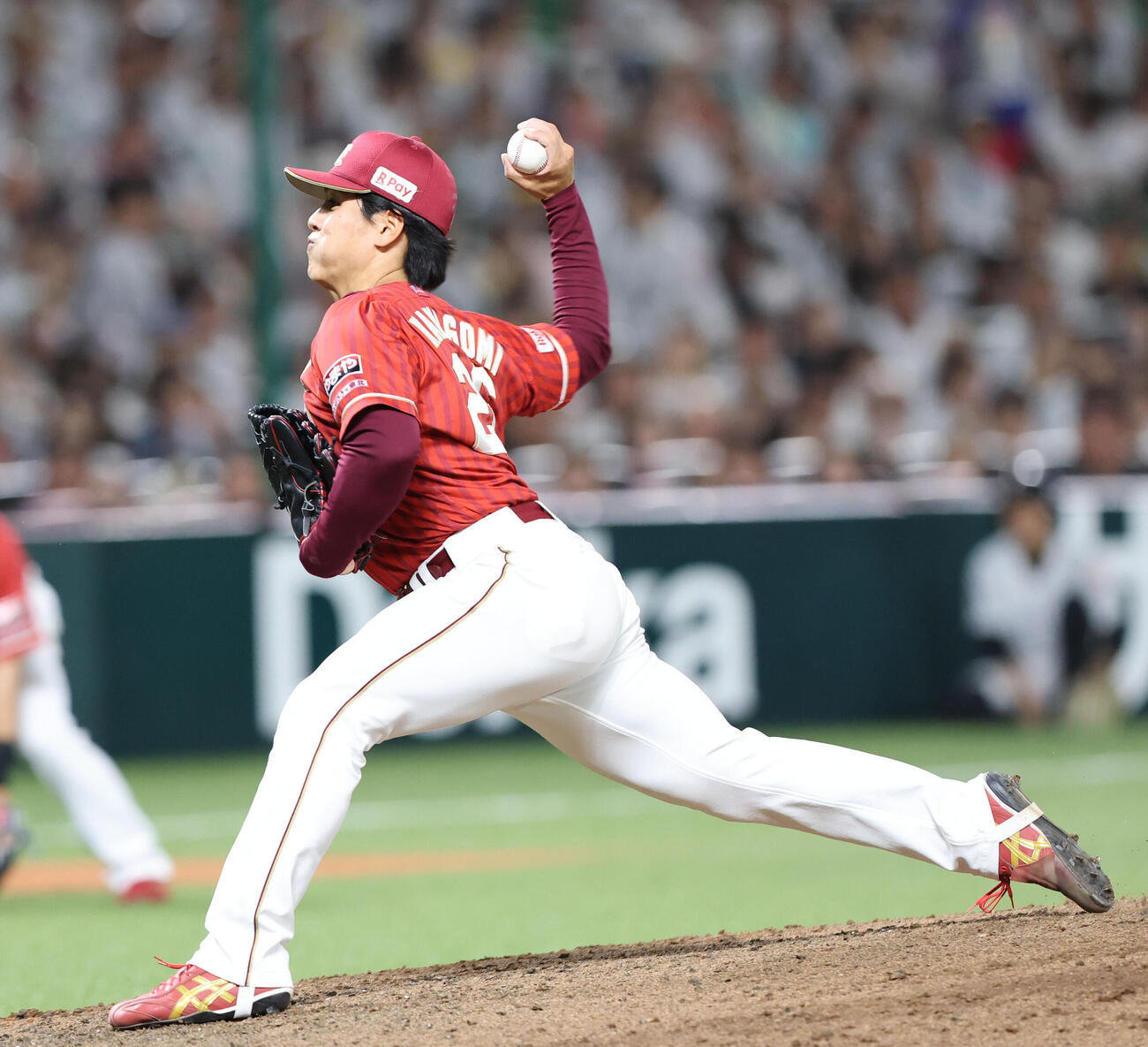 ソフトバンク対楽天　8回に登板した楽天中込陽翔（撮影・梅根麻紀）