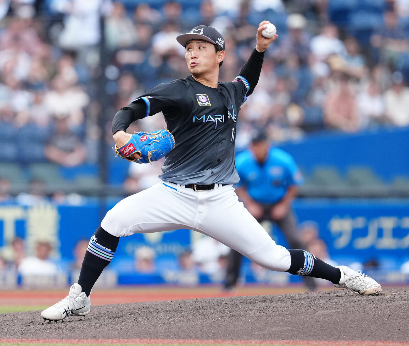 ロッテ対オリックス　力投するロッテ先発の小島和哉（撮影・鈴木どり）