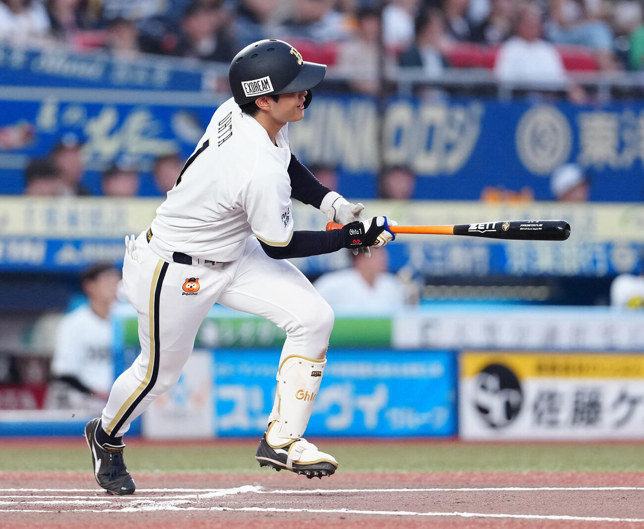 ロッテ対オリックス　6回表オリックス無死一、三塁、2点適時二塁打を放つ太田椋（撮影・鈴木どり）