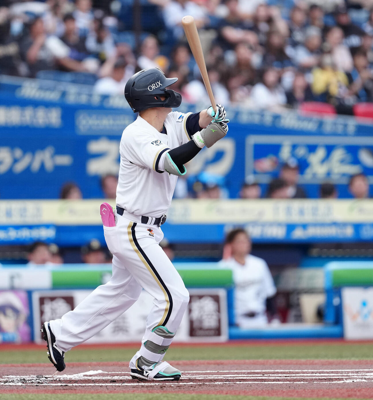 ロッテ対オリックス　1回表オリックス無死一、三塁、先制の左犠飛を放つ西川龍馬（撮影・鈴木どり）