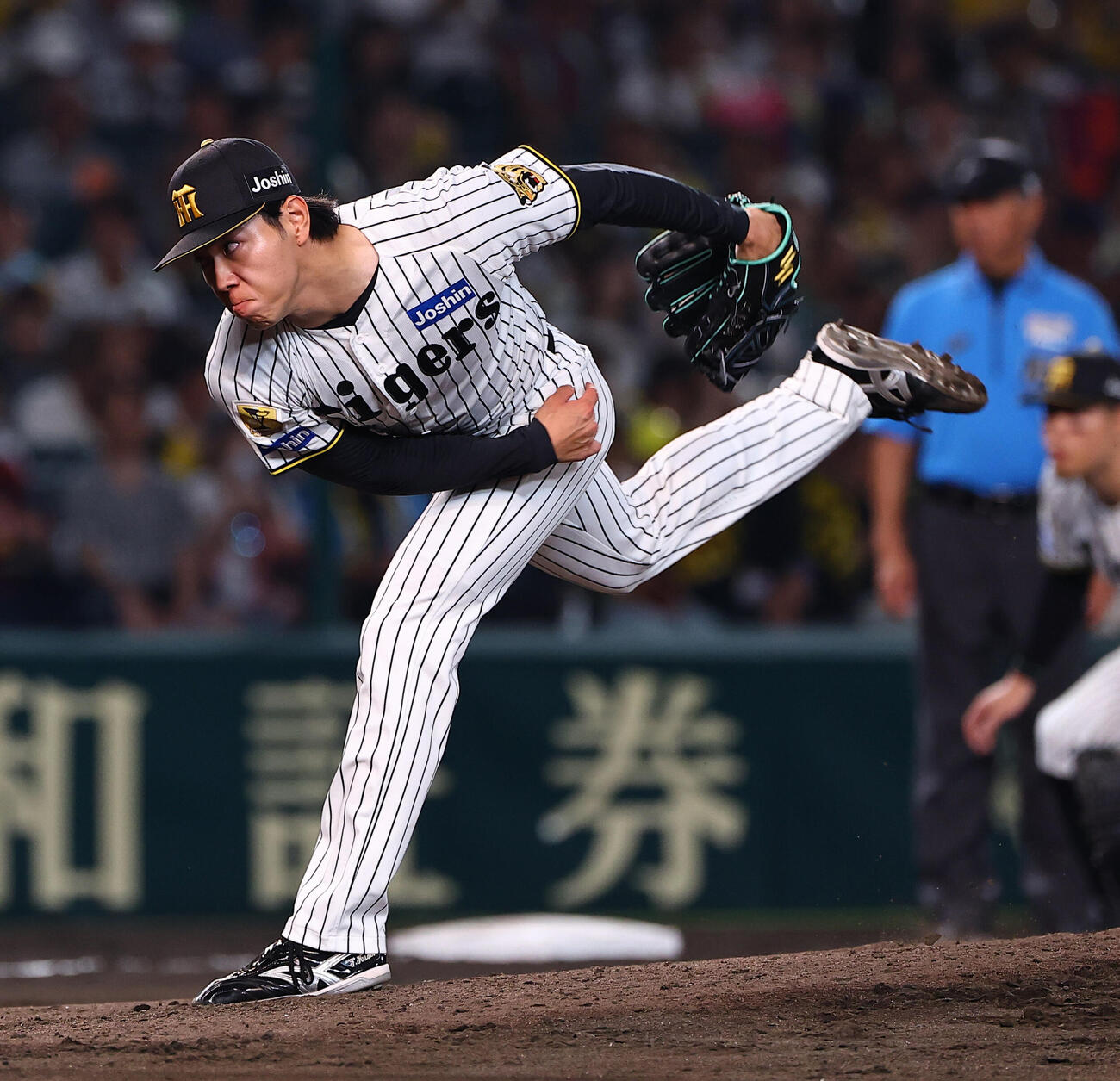 阪神対ヤクルト　7回から2番手で登板し力投する阪神工藤泰成（撮影・上田博志）