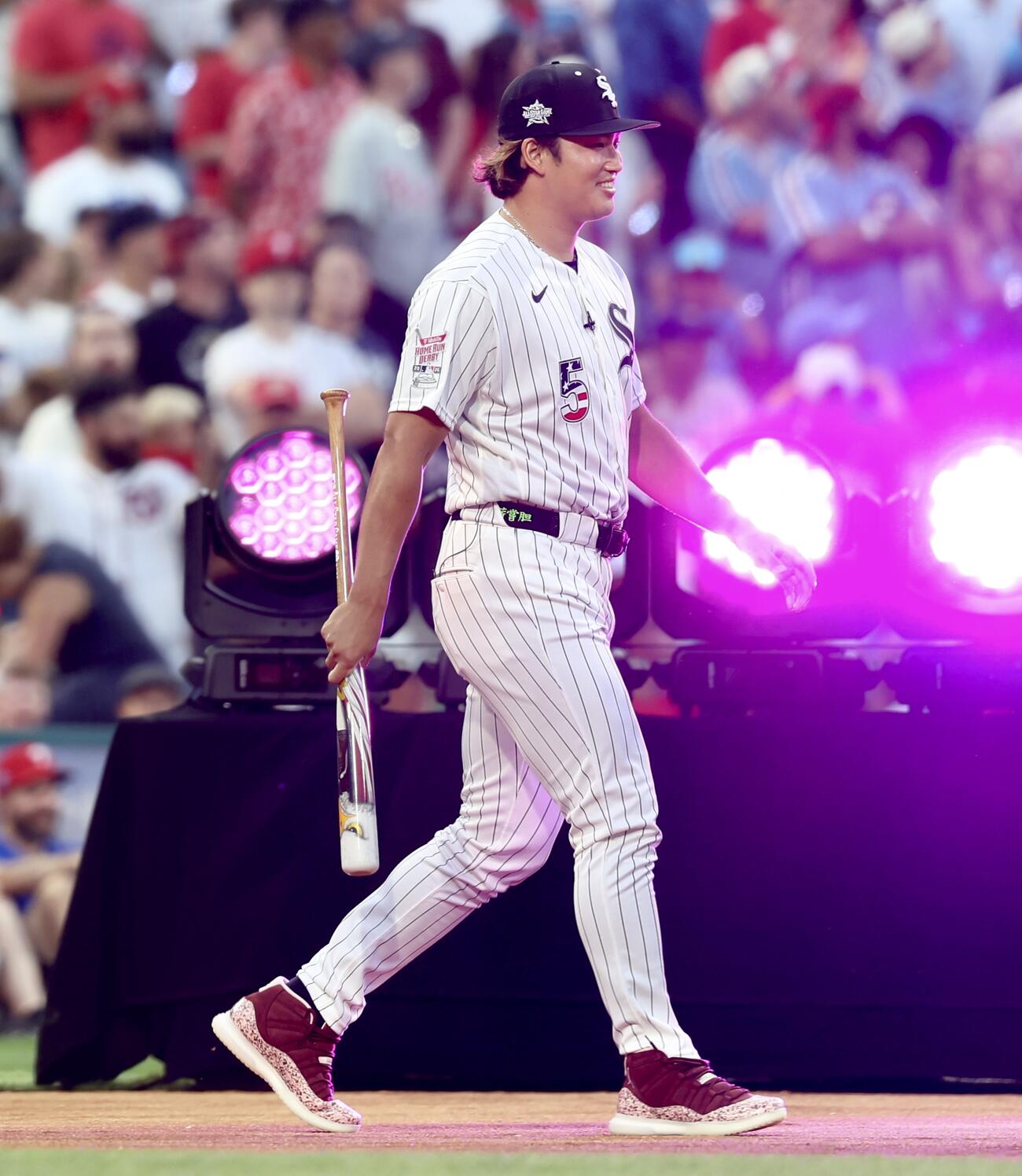 MLBホームランダービーで入場するホワイトソックス村上宗隆（撮影・河田真司）