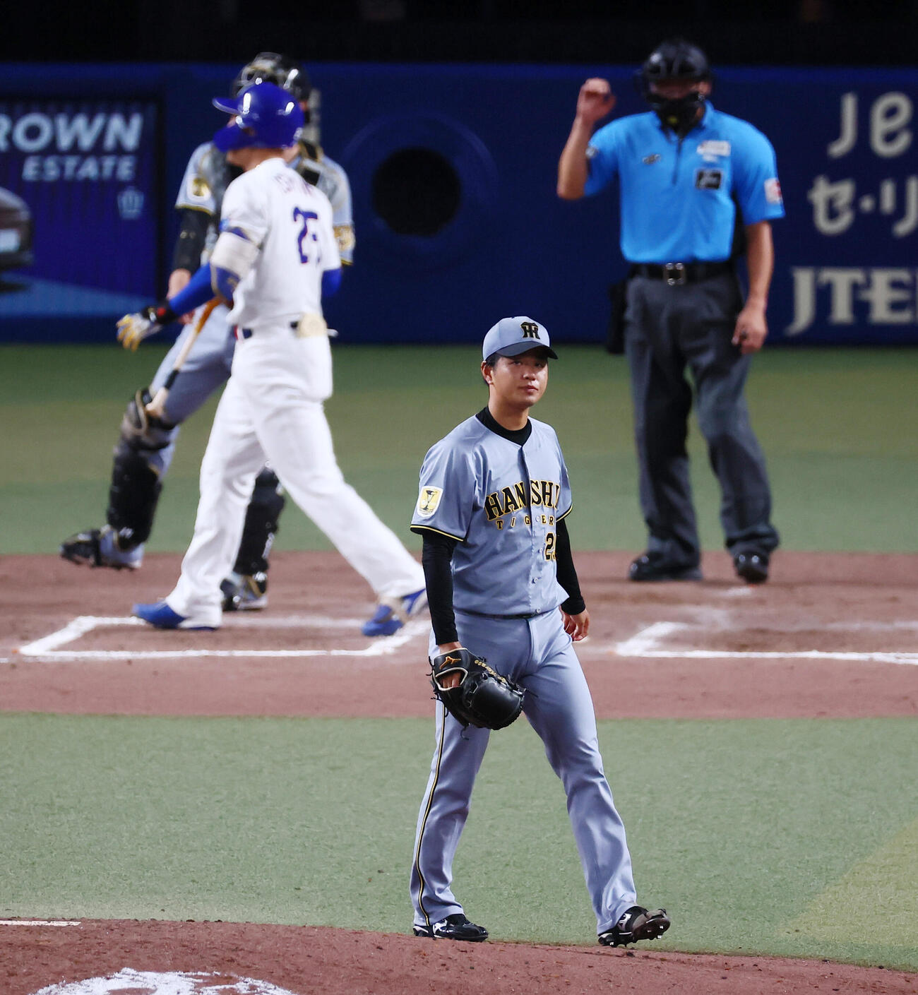 中日対阪神　7回裏中日無死、石川昂弥を三振に仕留める高橋遥人（撮影・加藤哉）