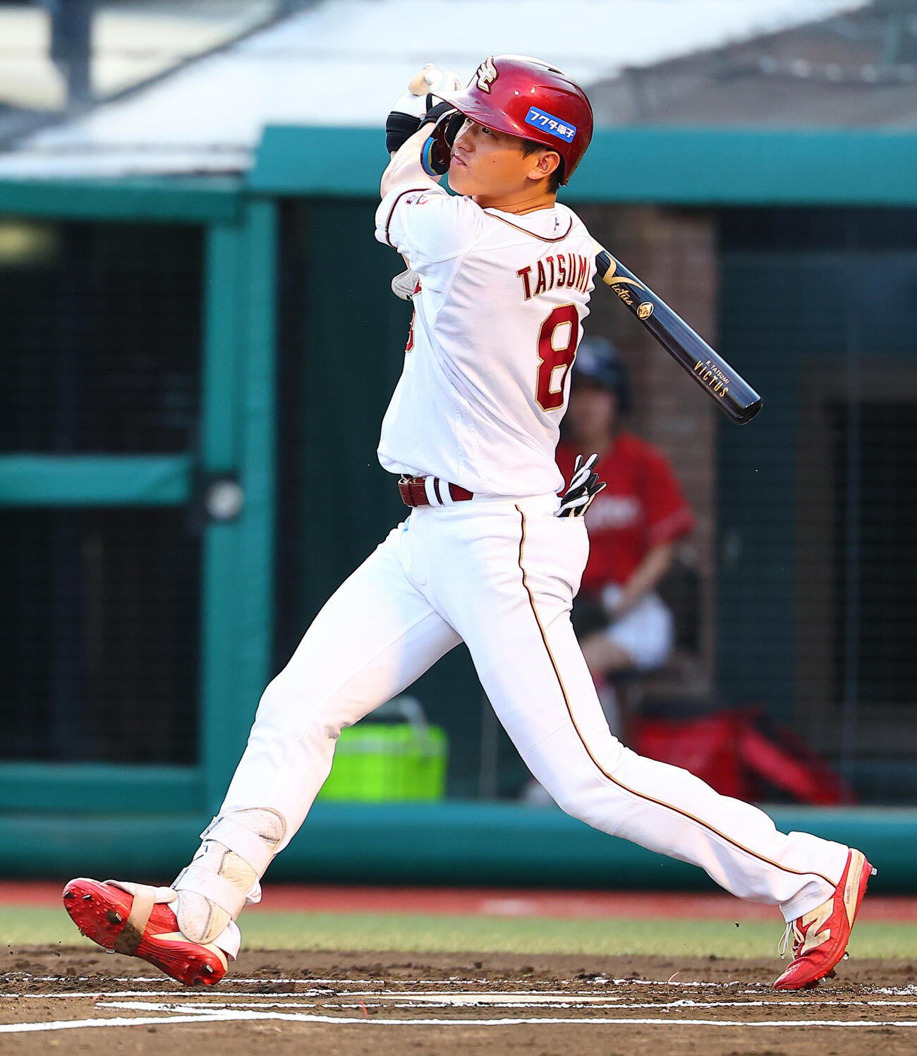 楽天対オリックス　1回裏楽天2死、先制本塁打を放つ辰己涼介（撮影・野上伸悟）