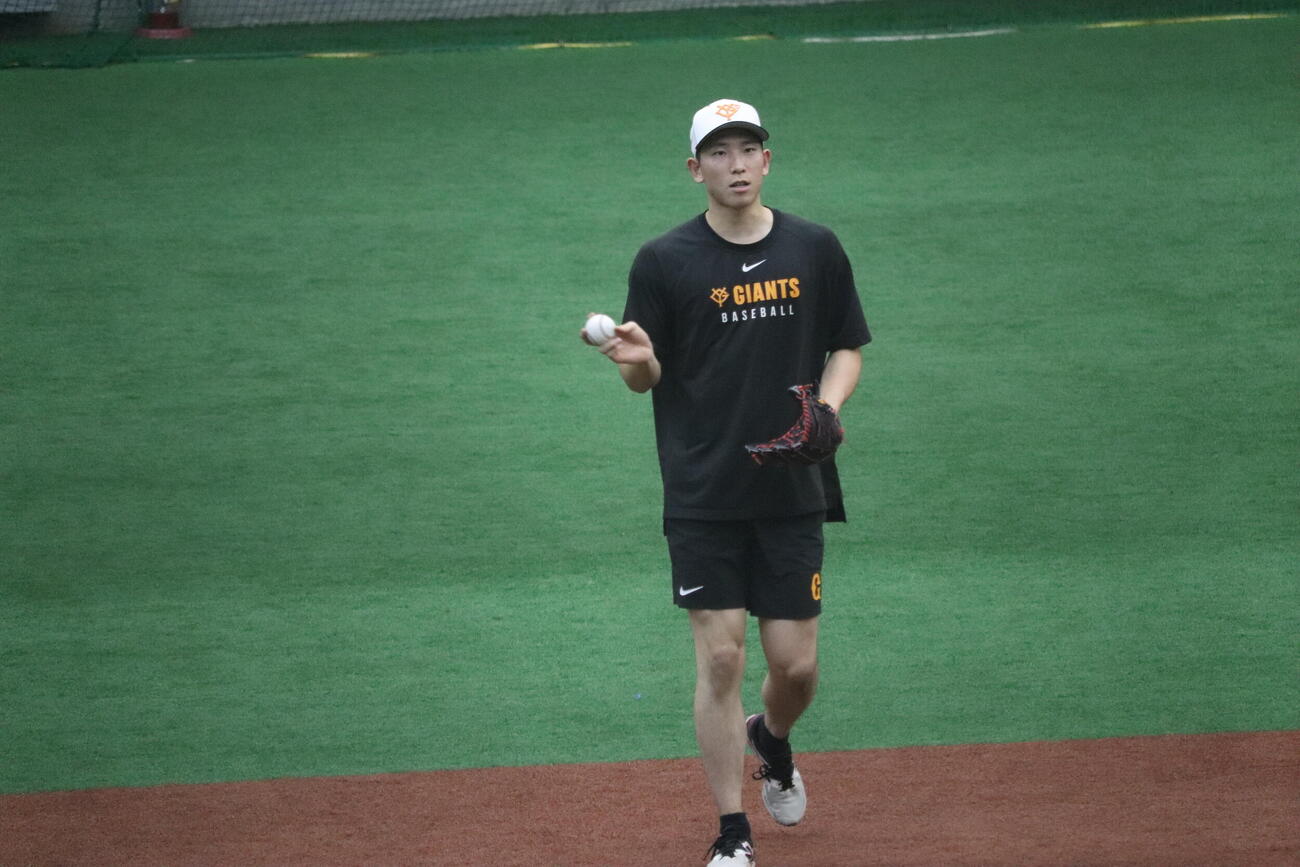 ジャイアンツ球場で調整する巨人戸郷翔征