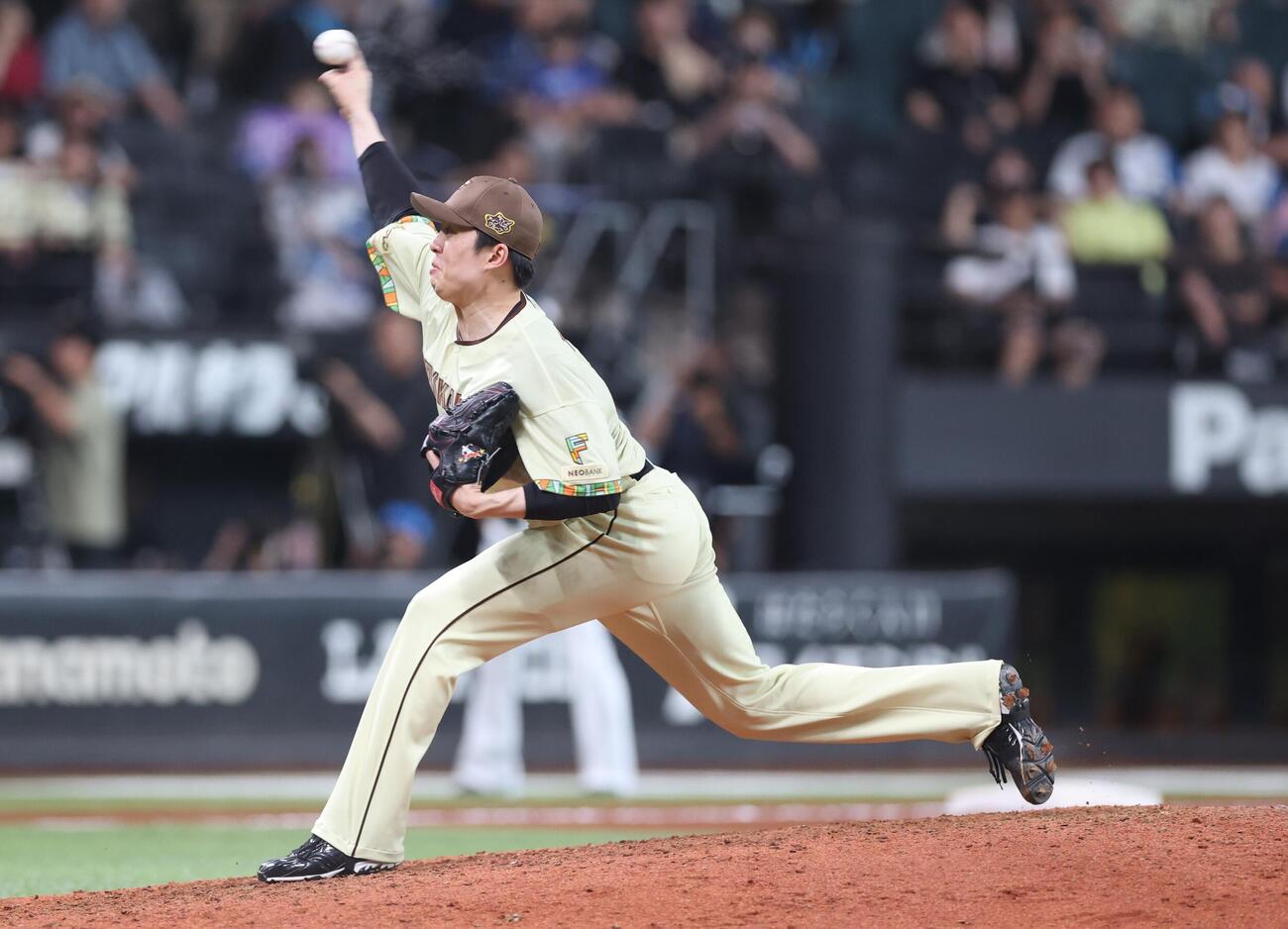 日本ハム対ソフトバンク　9回に登板の田中正義（撮影・黒川智章）