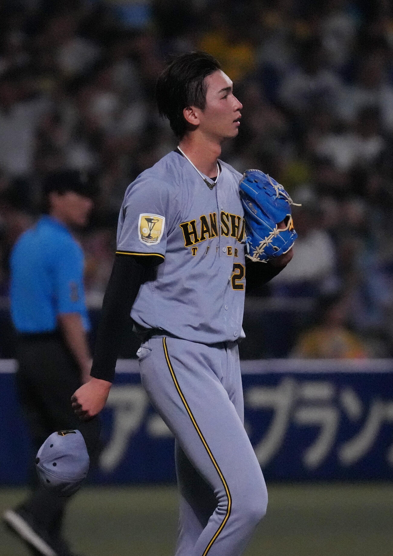 中日対阪神　4回裏中日1死二塁、阪神先発の今朝丸裕喜はジェイソン・ボスラーに2点本塁打を打たれる（撮影・森本幸一）