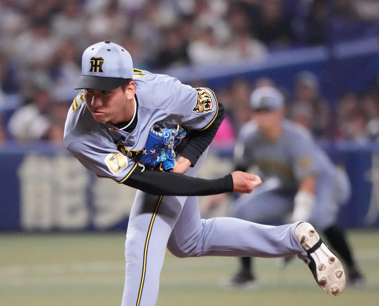 中日対阪神　1回裏、登板する阪神先発の今朝丸裕喜（撮影・森本幸一）