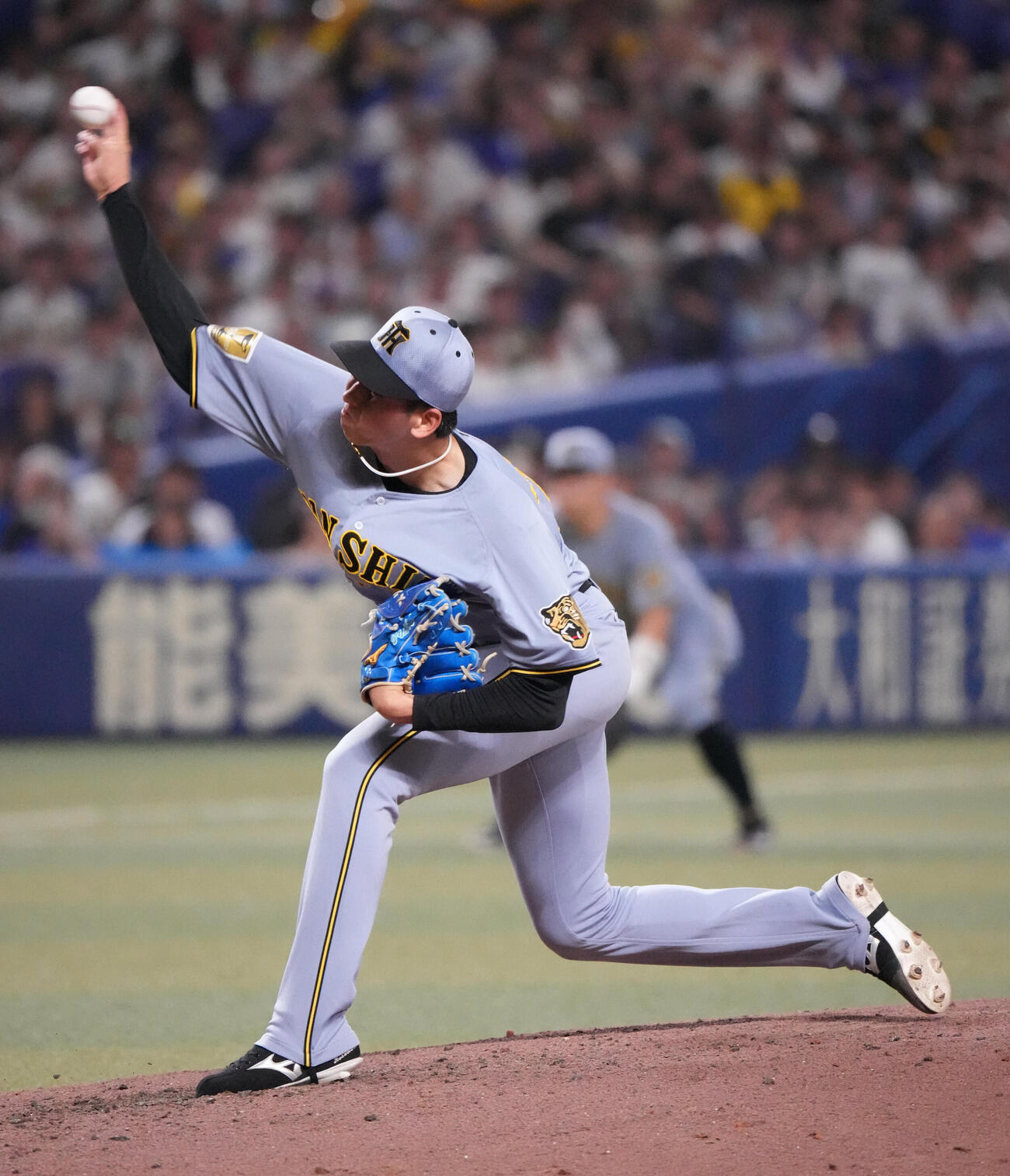 中日対阪神　3回裏、力投する阪神先発の今朝丸裕喜（撮影・森本幸一）