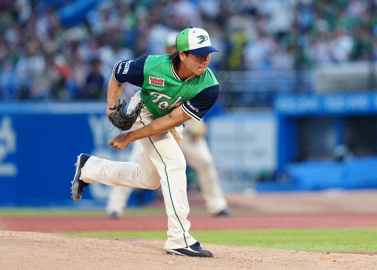 ヤクルト対巨人　先発し力投するヤクルト増居翔太（撮影・鈴木みどり）