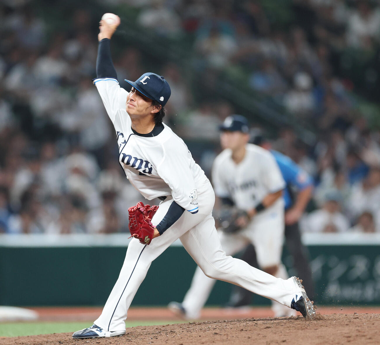 西武対ロッテ　西武3番手で登板し力投する森脇亮介（撮影・増田悦実）