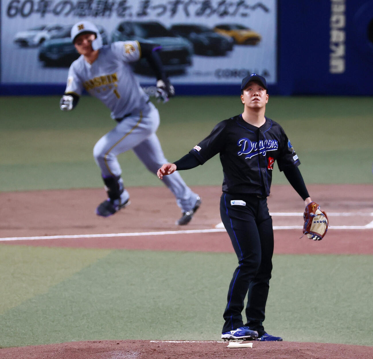 中日対阪神　1回表阪神1死二塁、柳裕也は森下翔太を中飛に仕留める（撮影・加藤哉）
