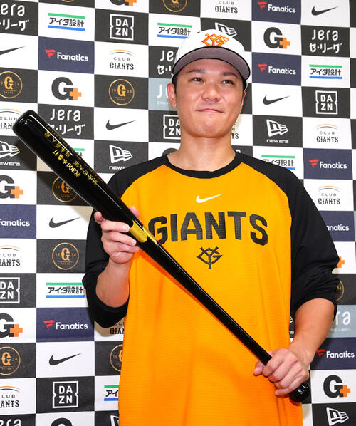 巨人】まさか福井で…坂本勇人の新たな“通算300号伝説” SSK社が漆塗り