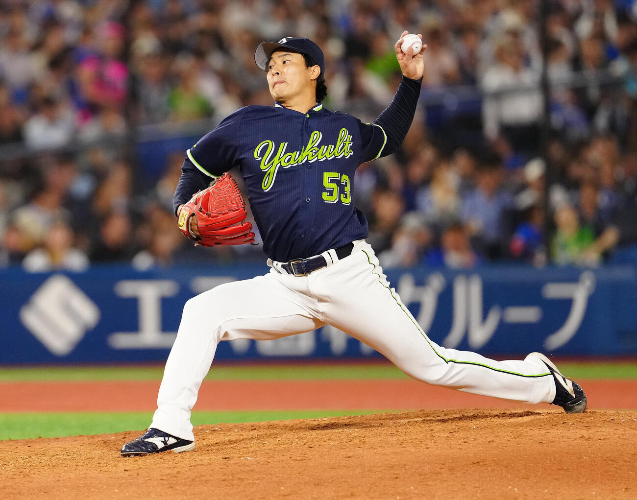 DeNA対ヤクルト　6回裏から2番手で登板したヤクルト長谷川宙輝（撮影・鈴木みどり）