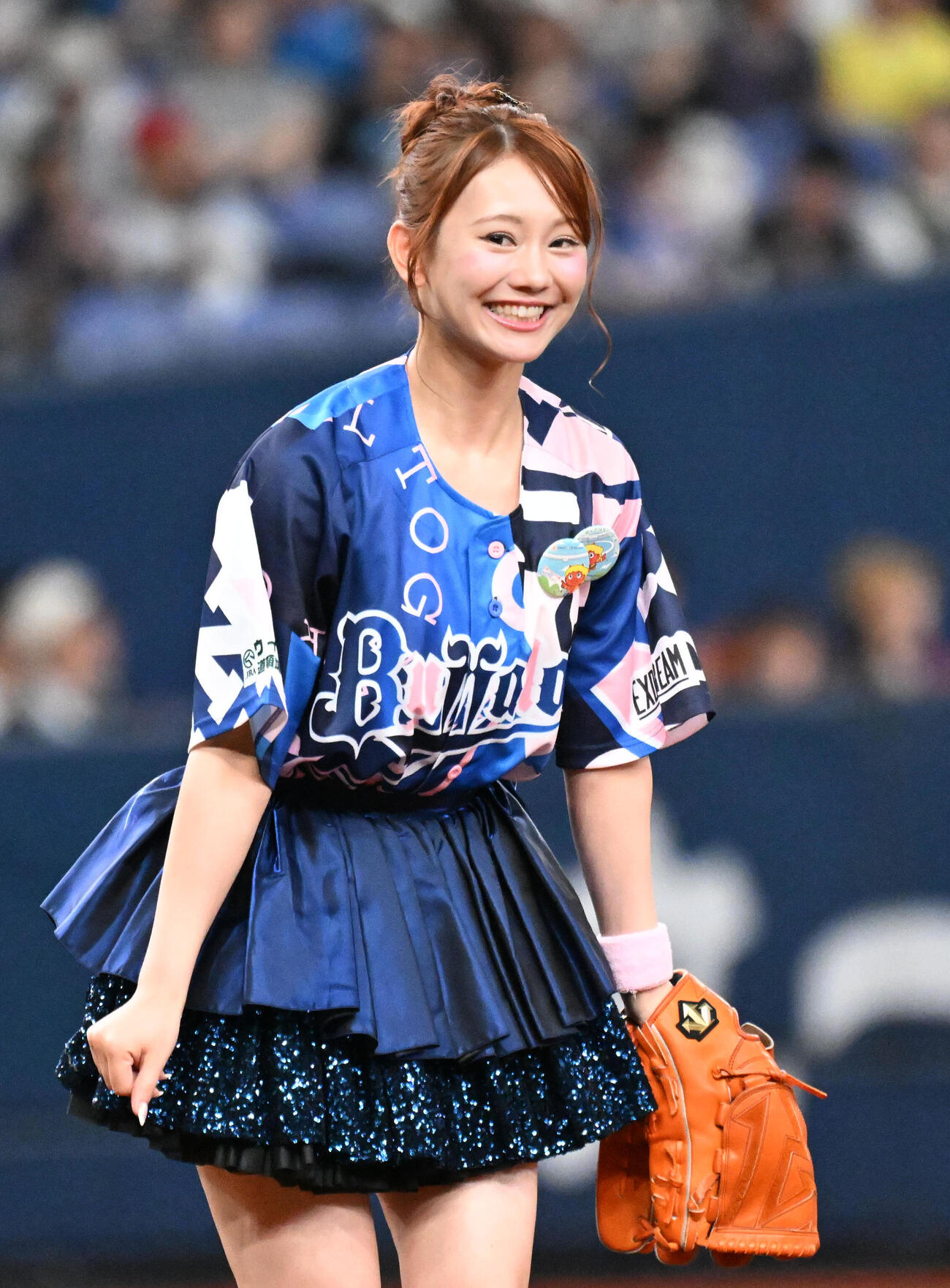 オリックス対日本ハム　セレモニアピッチを務めるSKE48の松本慈子（撮影・石井愛子）