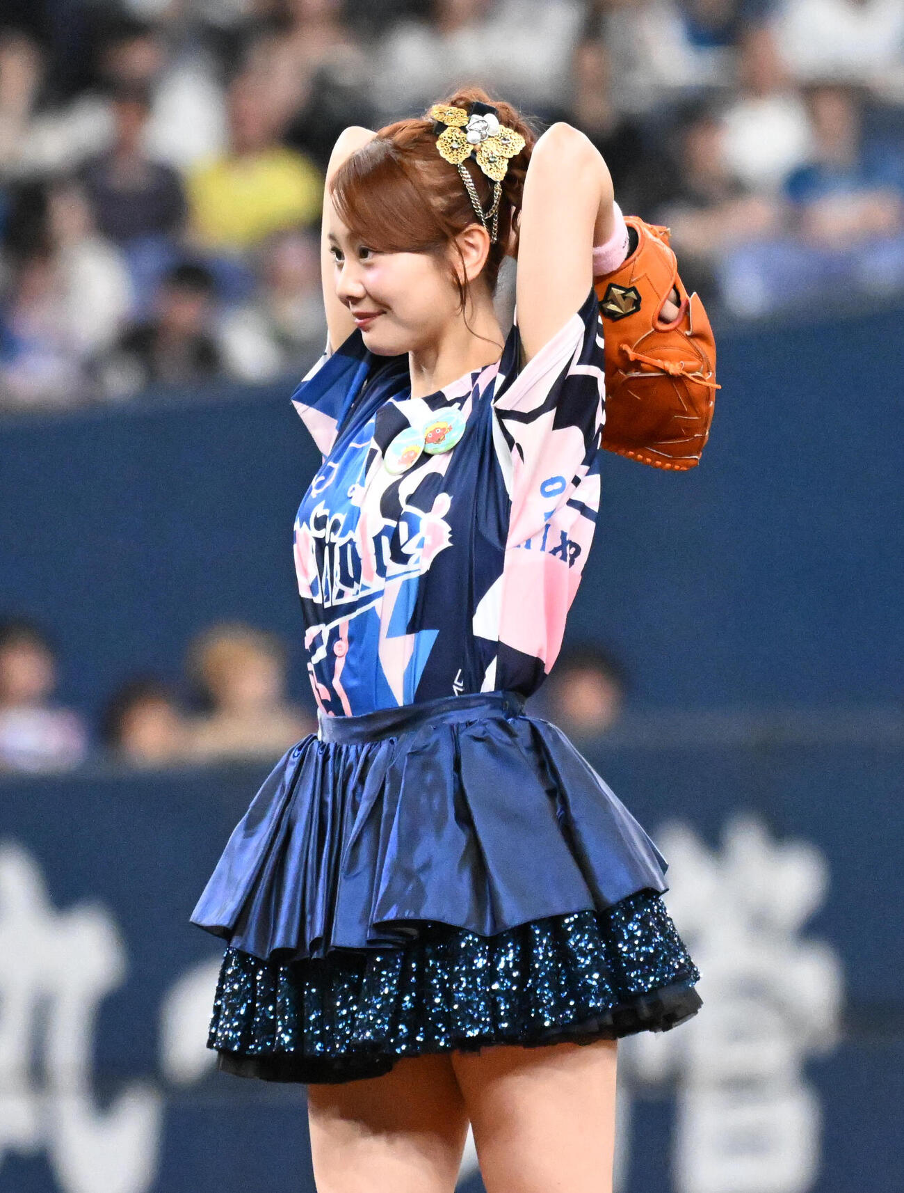 オリックス対日本ハム　セレモニアピッチを務めるSKE48の松本慈子（撮影・石井愛子）