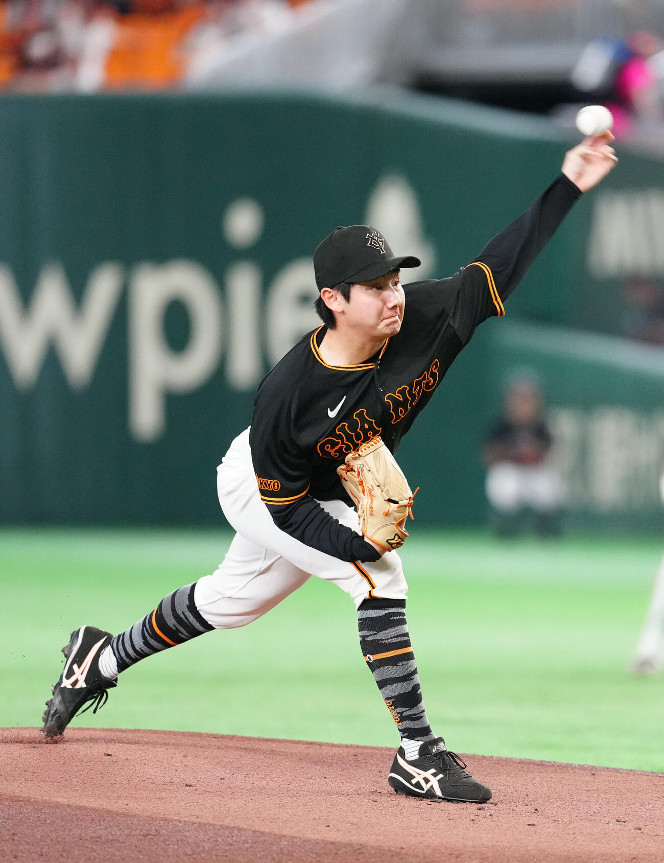 巨人対中日　巨人先発の竹丸和幸（撮影・江口和貴）