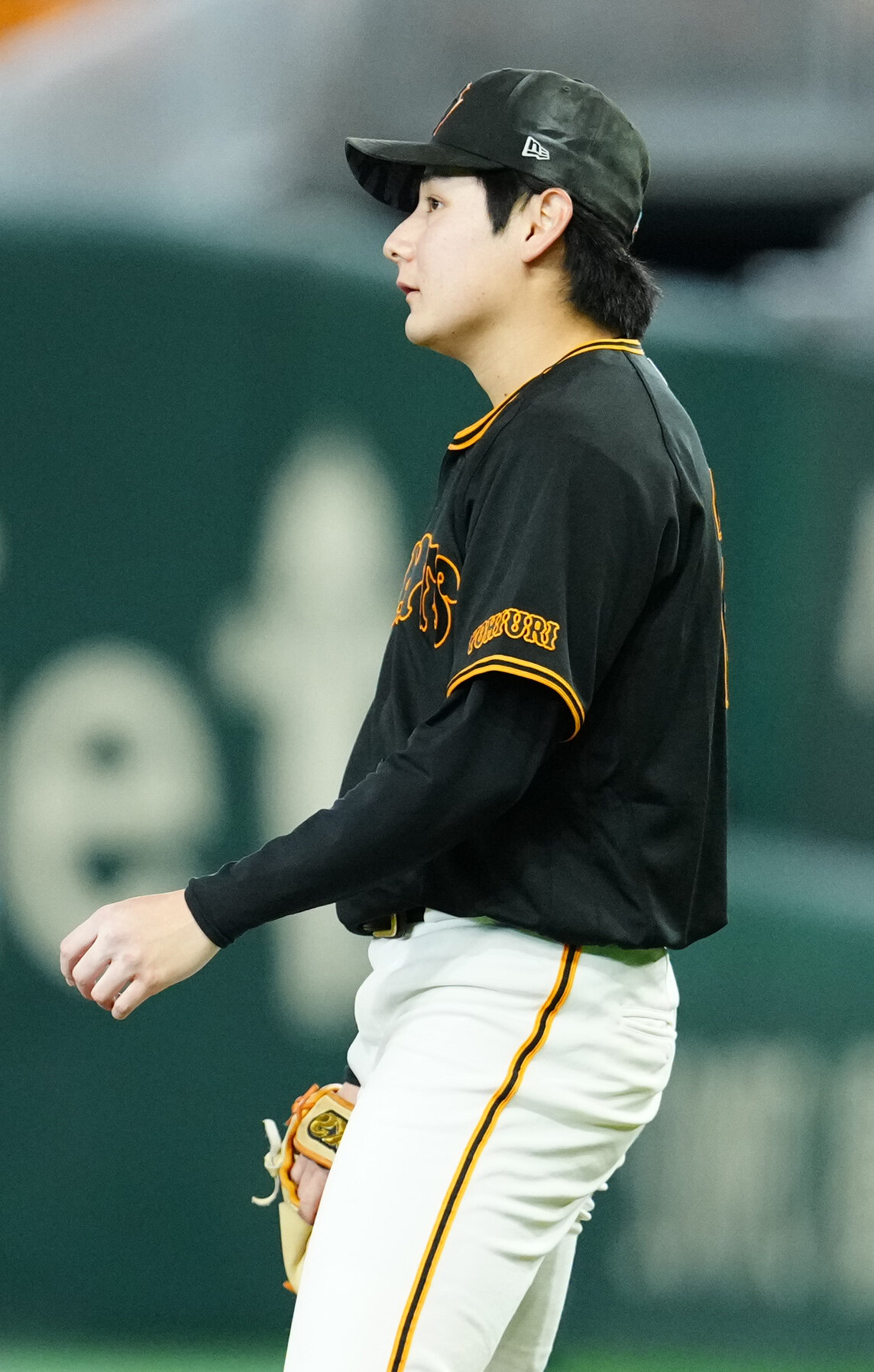 巨人対中日　4回表中日2死二塁、ミゲル・サノーに先制2点本塁打を浴びる竹丸和幸（撮影・江口和貴）