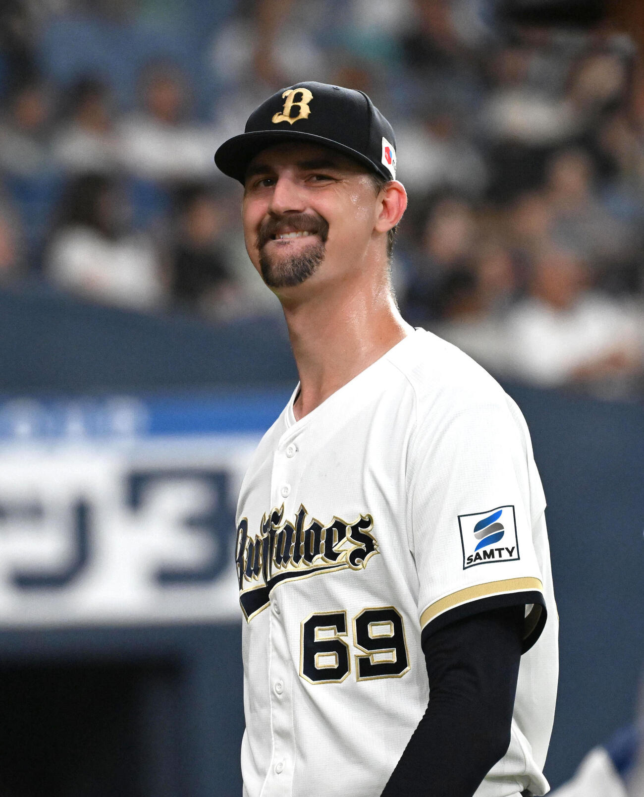 オリックス対日本ハム　4回表を投げ終えベンチに引き揚げるショーン・ジェリー（撮影・石井愛子）