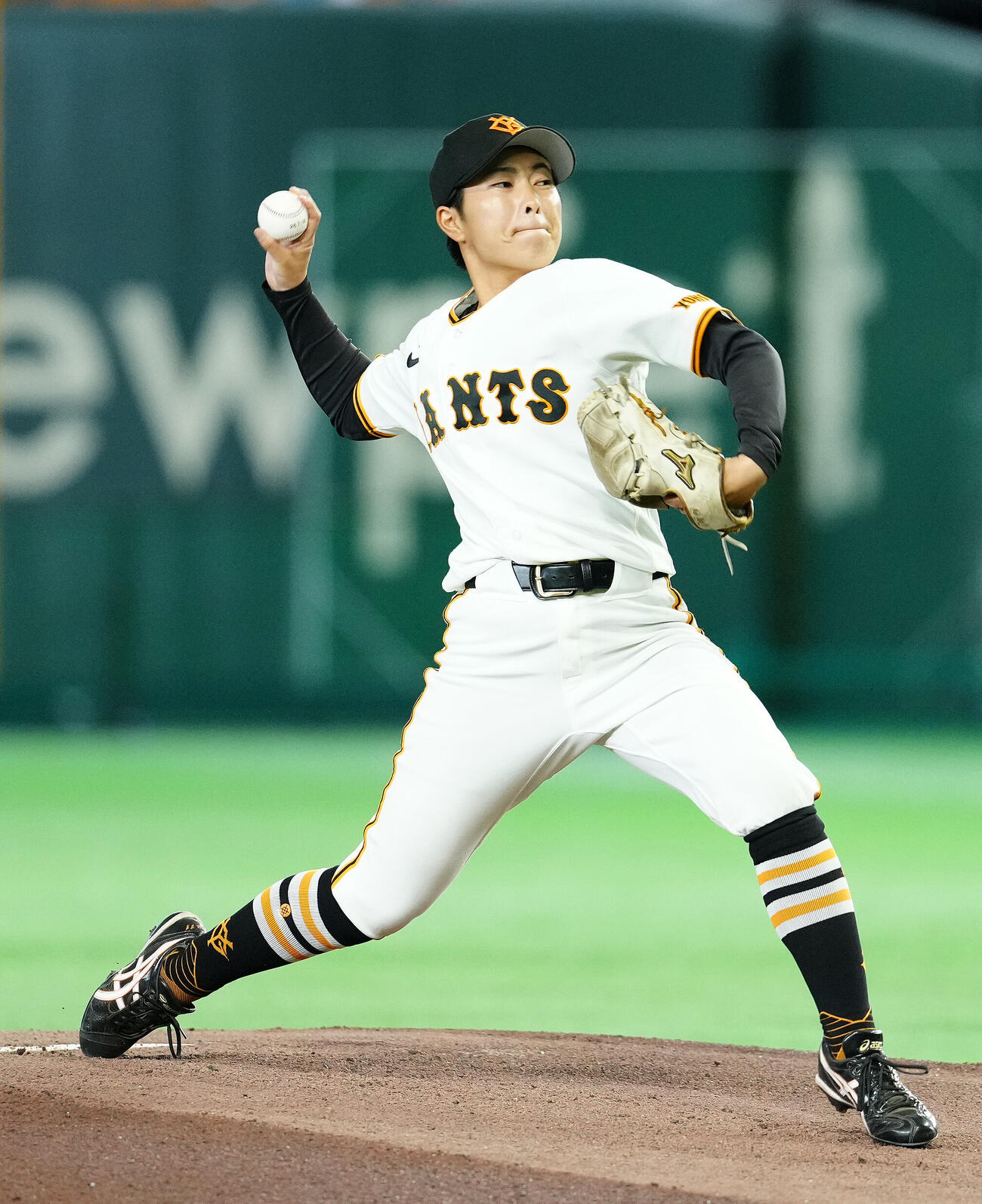 読売女子対阪神TW　読売女子先発の小野寺佳奈（撮影・江口和貴）