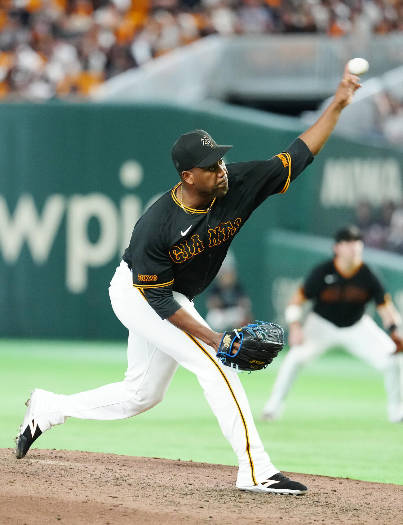 巨人対中日　巨人4番手のアルベルト・バルドナード（撮影・江口和貴）
