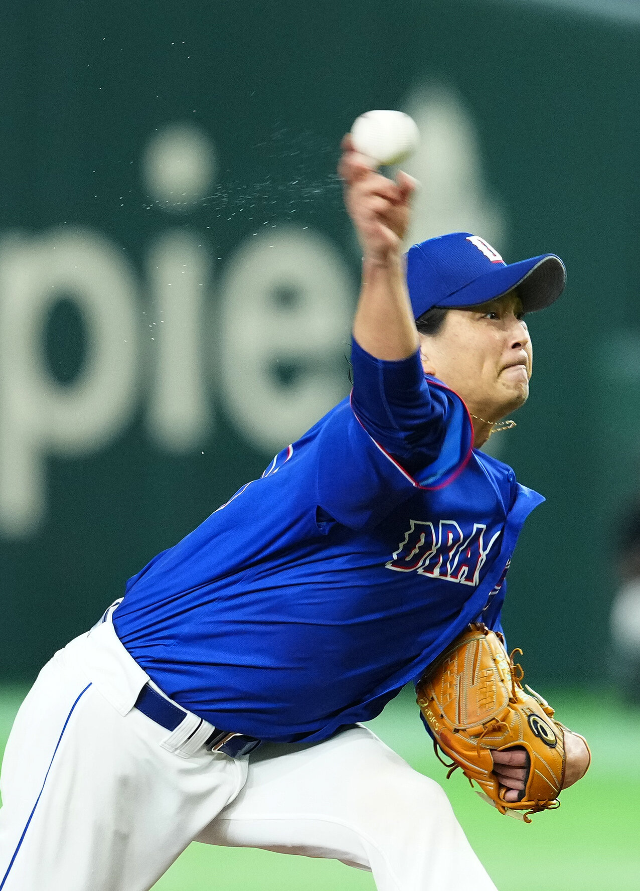 巨人対中日　7回裏、力投する中日先発の涌井秀章（撮影・江口和貴）