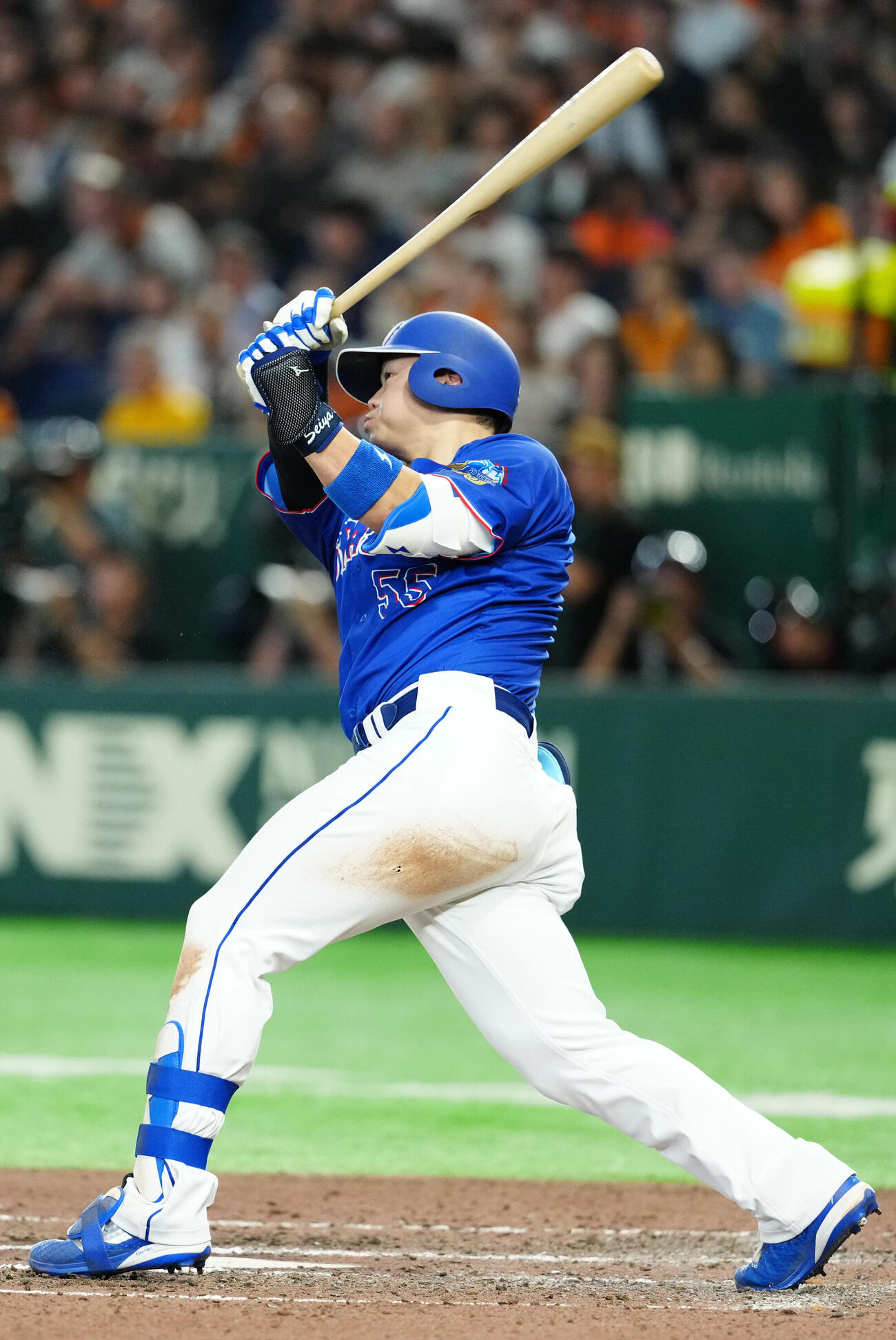 巨人対中日　6回表中日1死、本塁打を放つ細川成也（撮影・江口和貴）