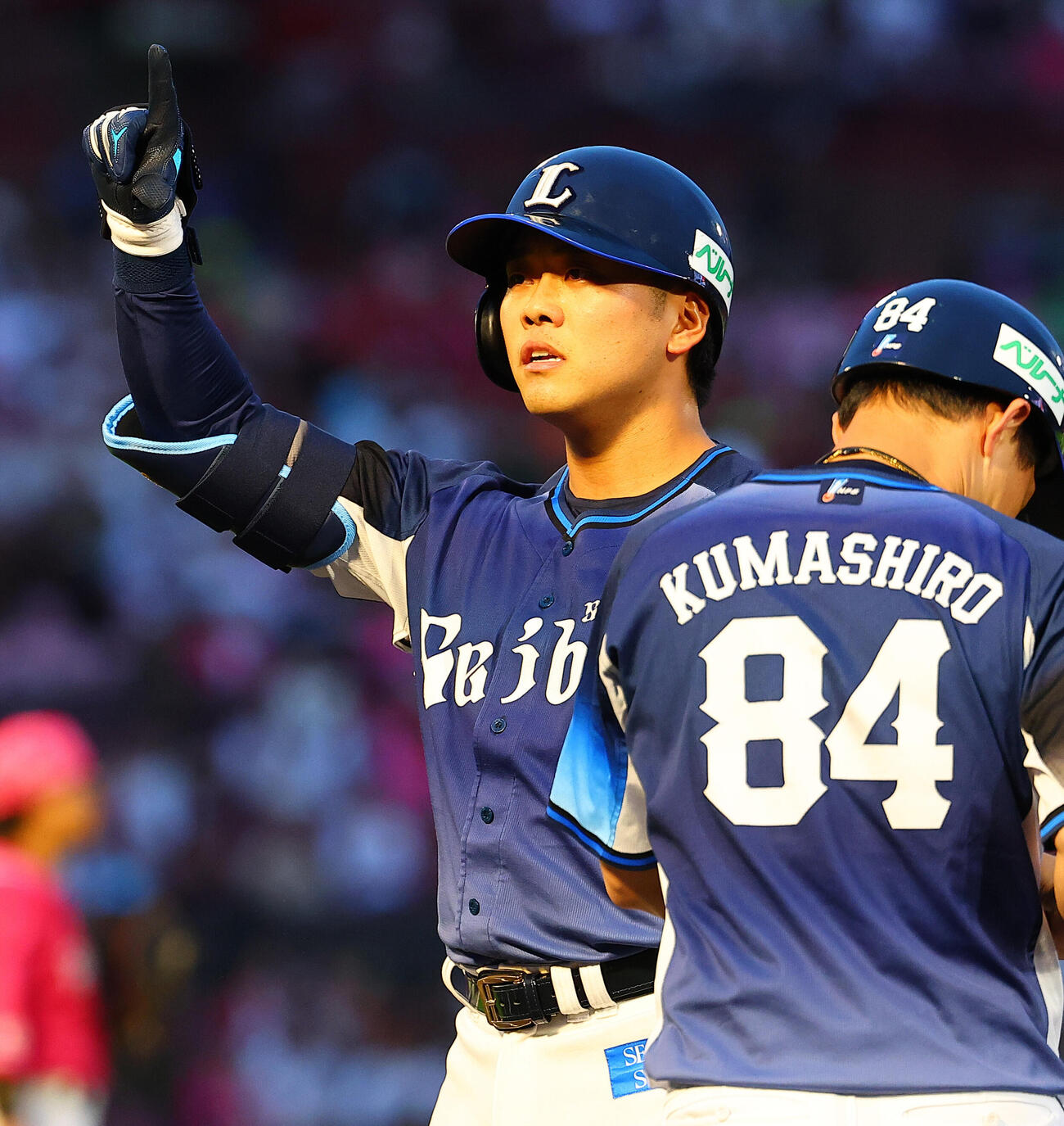 楽天対西武　3回表西武無死二塁、中前適時安打を放ち喜ぶ蛭間拓哉（撮影・野上伸悟）