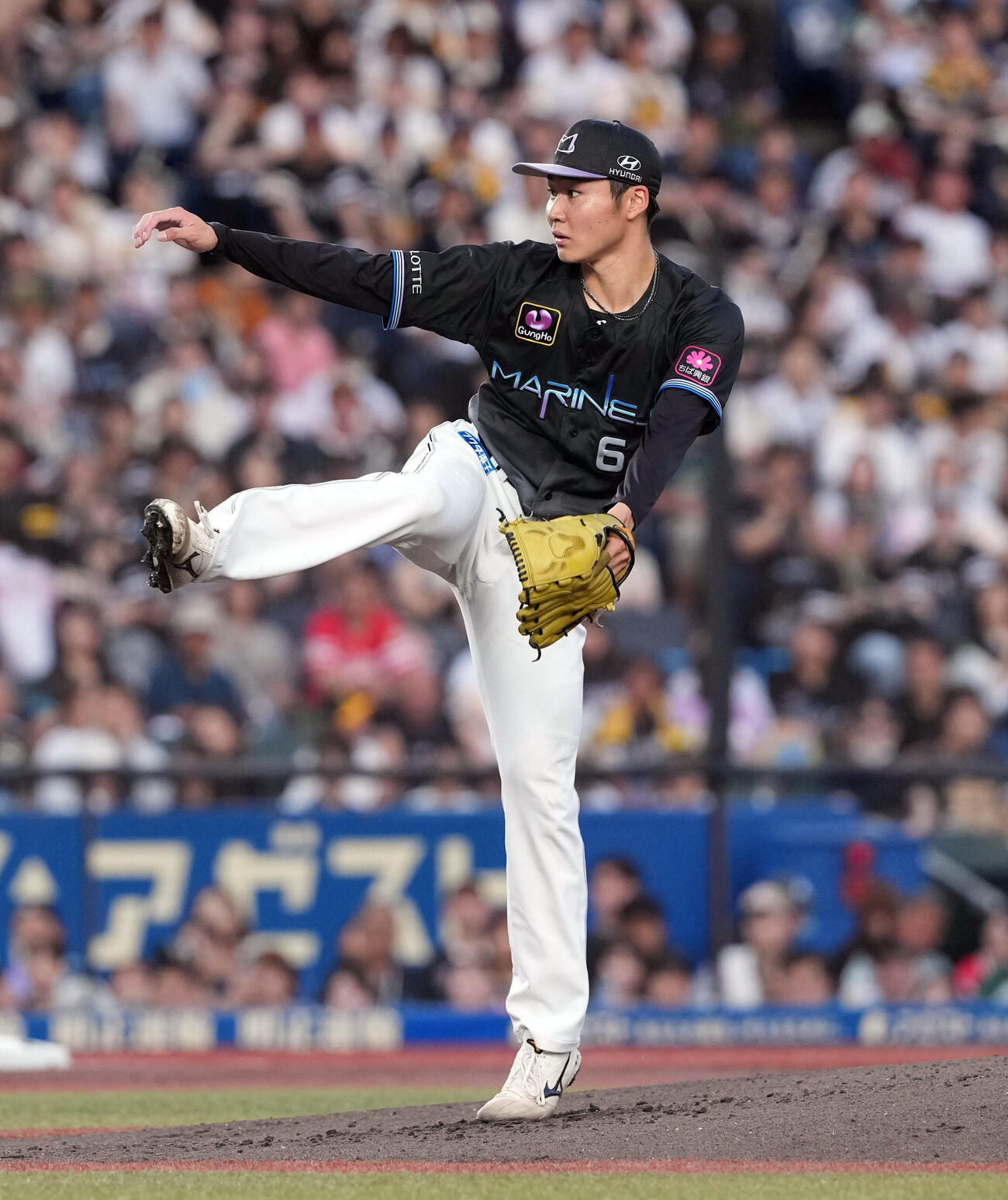 ロッテ対ソフトバンク　力投するロッテ広池康志郎（撮影・たえ見朱実）