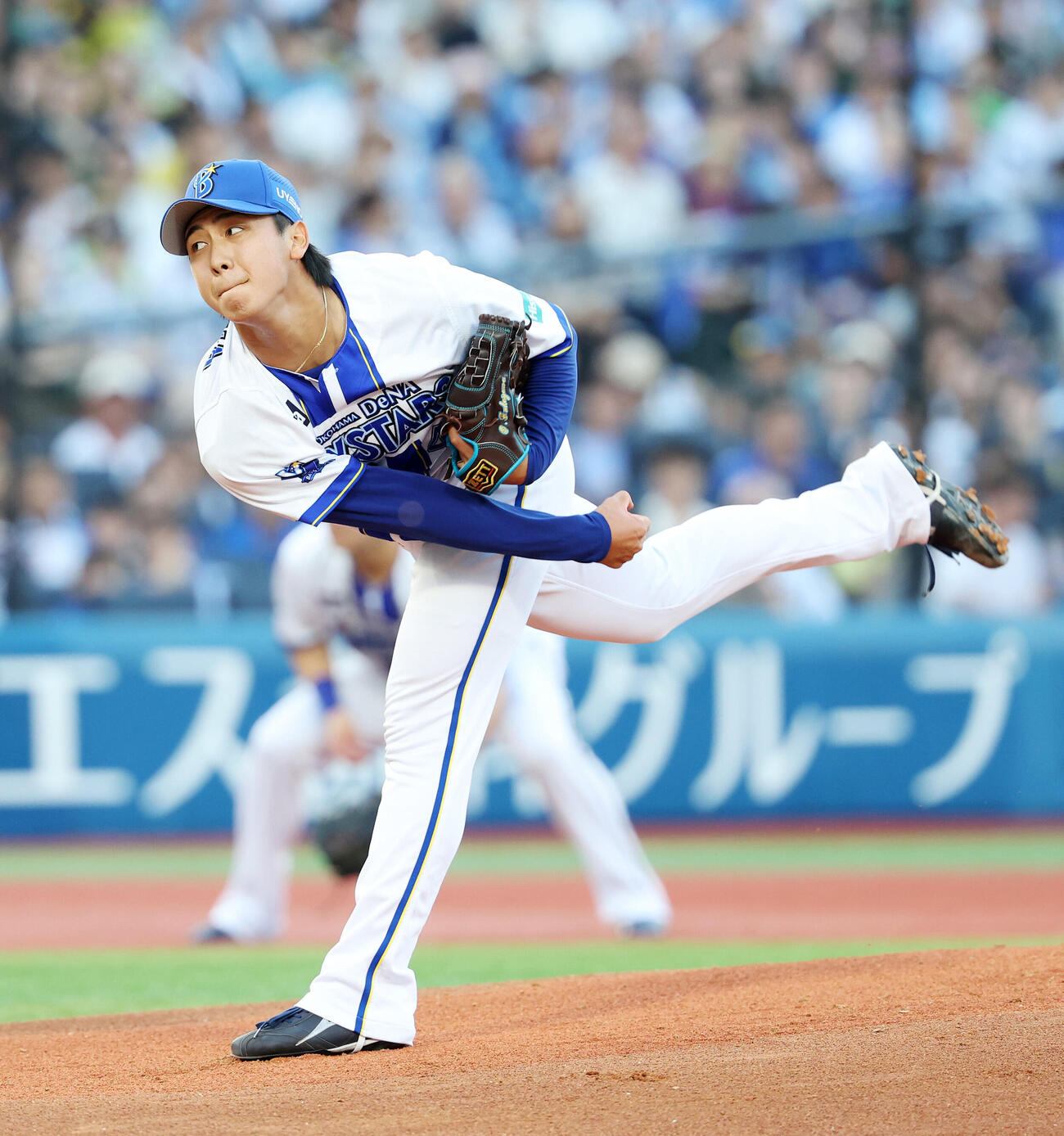 DeNA対ヤクルト　力投するDeNA先発の深沢鳳介（撮影・鈴木正人）