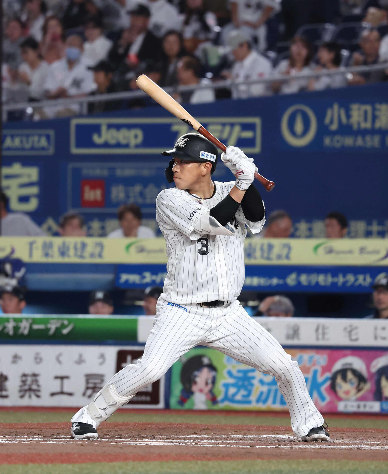 ロッテ角中勝也のノーステップ打法（2024年10月撮影）