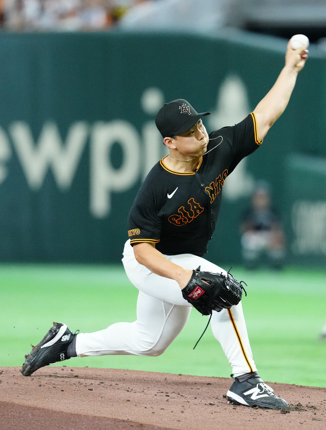 巨人対中日　巨人先発の小笠原慎之介（撮影・江口和貴）
