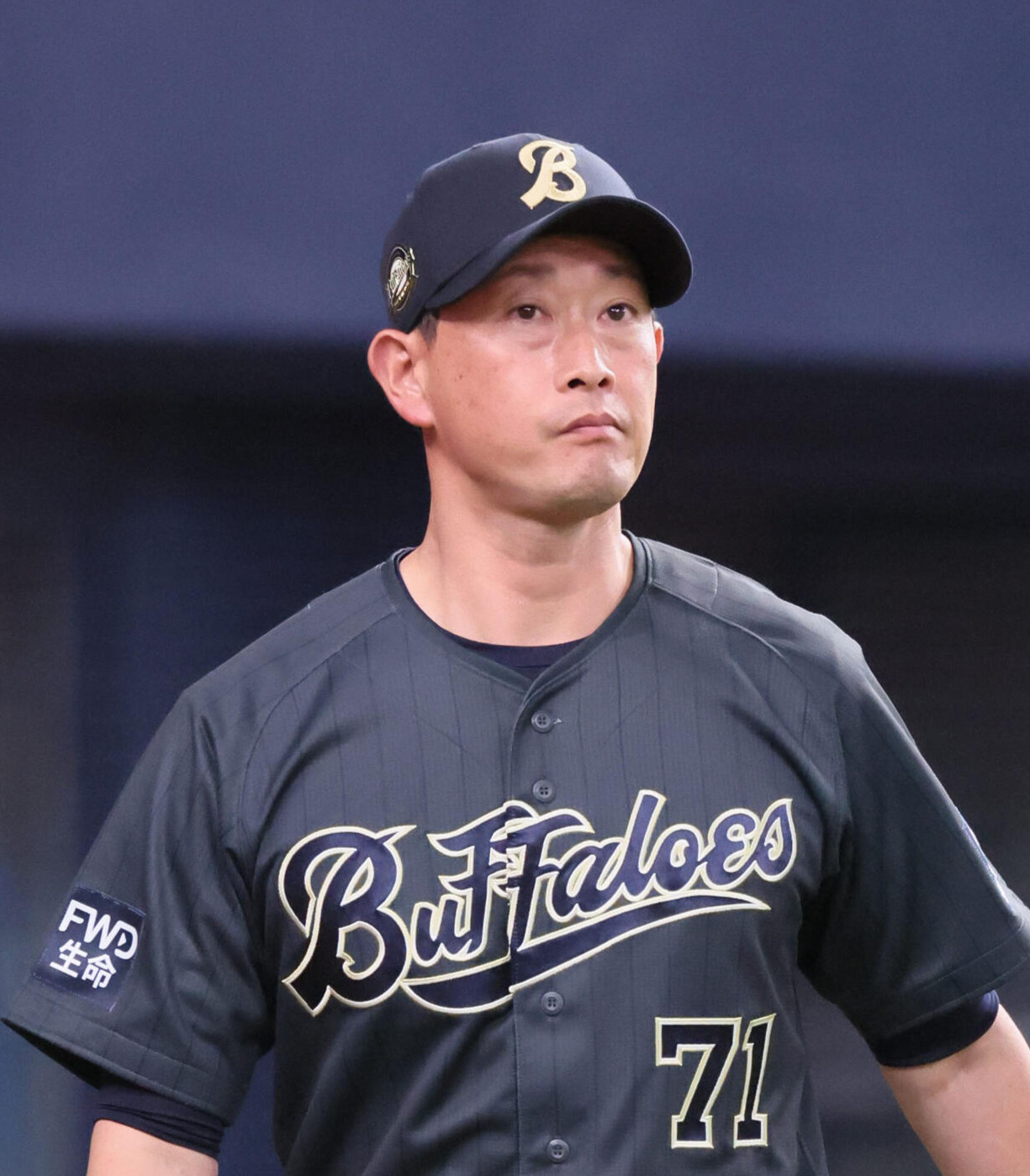 19日日本ハム戦で渋い表情のオリックス岸田監督