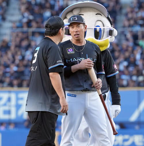 ロッテ角中勝也“鳥退治”や「家を売ろうと思う」宣言 プレー以外でも
